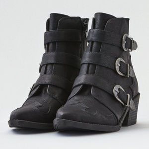 AEO Western Buckle Bootie